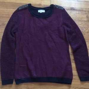 Maroon Sweater with Sheet Sleeves